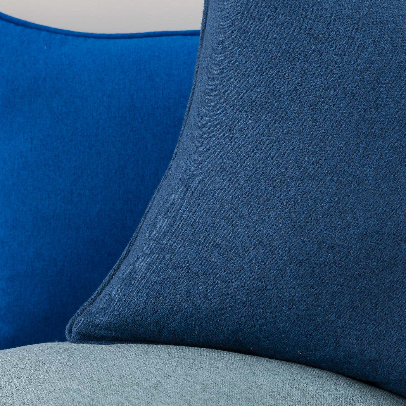 Carousel zoom image position 3 of 5