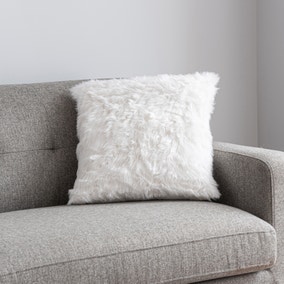 Snowball White Cushion