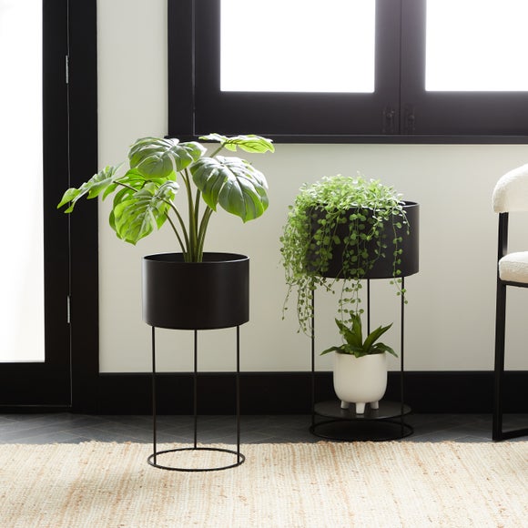 Flower pot 2024 stand indoor