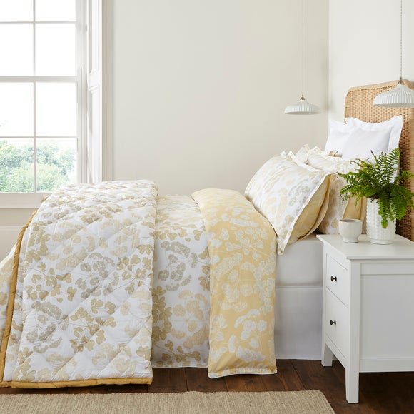 dorma yellow bedding