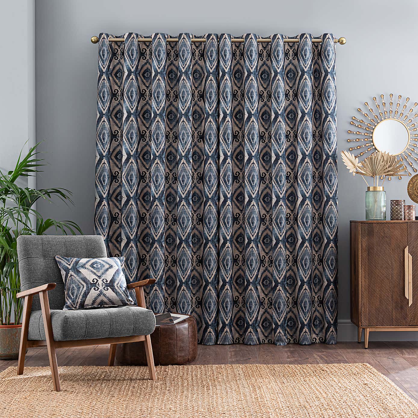 Carousel zoom image position 4 of 6