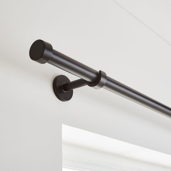 Trinity Metal Extendable Eyelet Curtain Pole 2528mm Matt Black