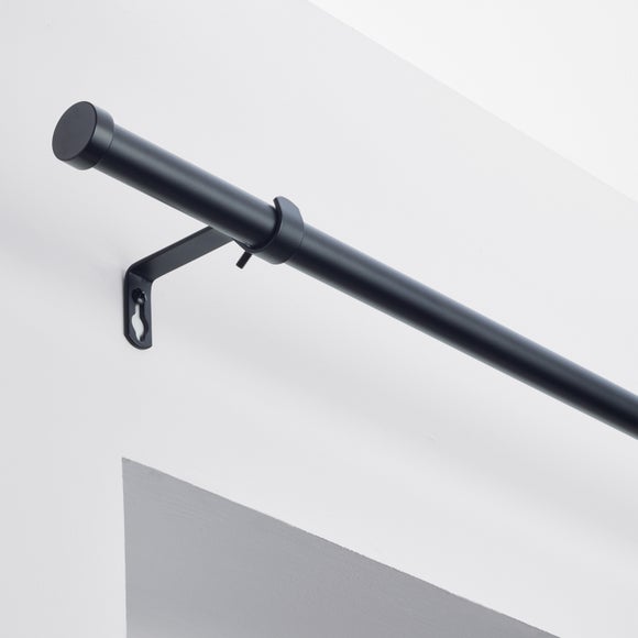 extendable curtain pole