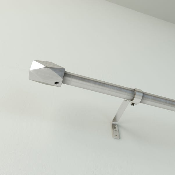 Geo 16-19mm Metal Extendable Eyelet Curtain Pole Satin Steel (Silver)
