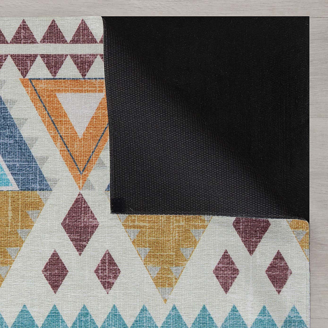 Carousel zoom image position 5 of 6