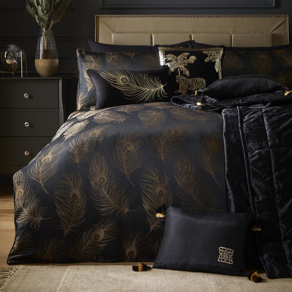 ﻿Laurence Llewelyn-Bowen Dandy Gold Duvet Cover and Pillowcase Set image 1 of 3