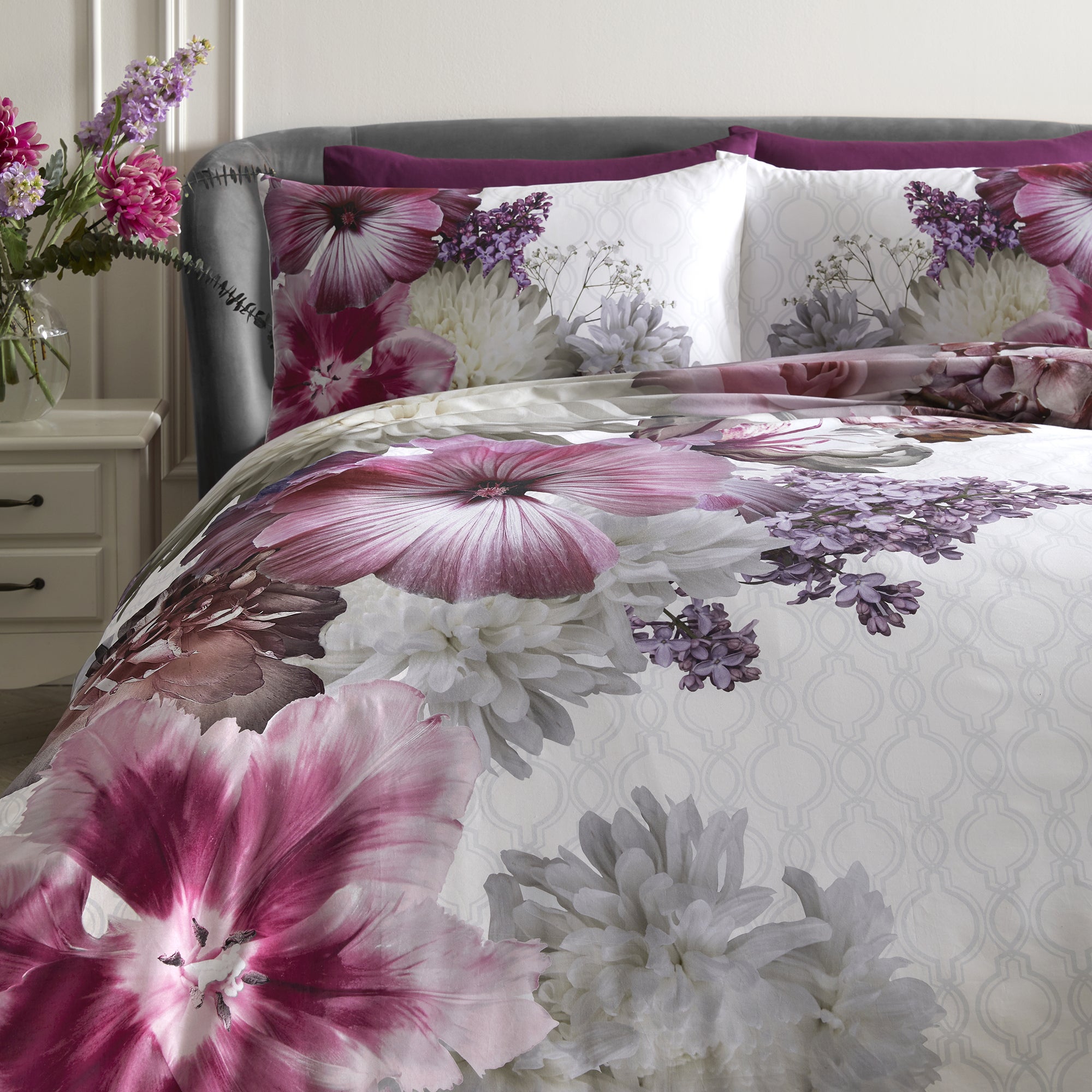 ?Laurence Llewelyn-Bowen Mayfair Lady 100% Cotton Duvet Cover and Pillowcase Set pink/purple