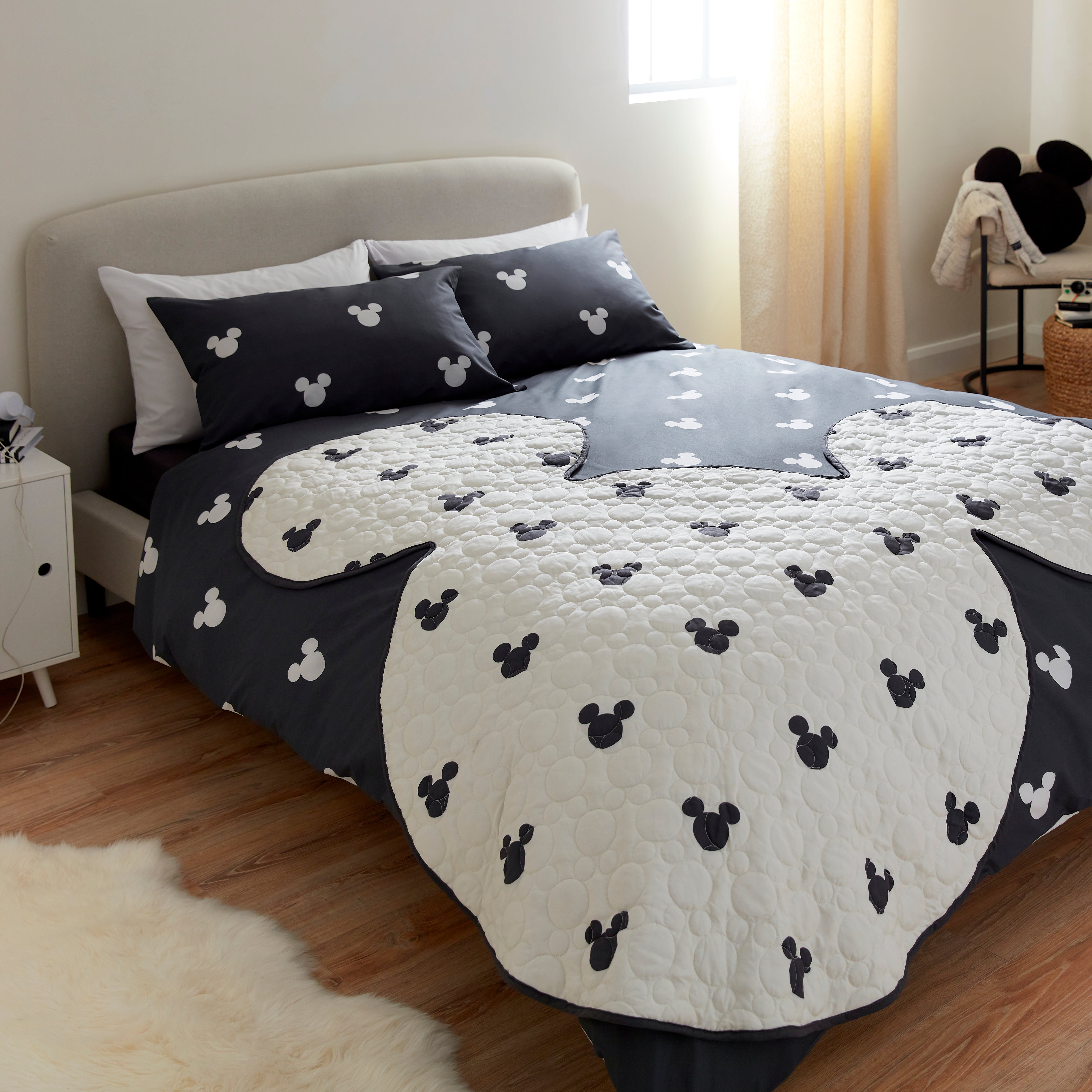 Mickey Mono Bedspread Grey