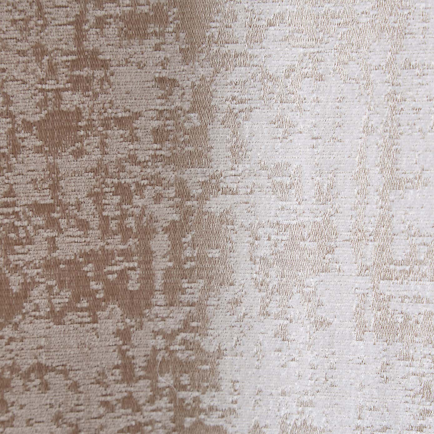 Carousel zoom image position 2 of 4