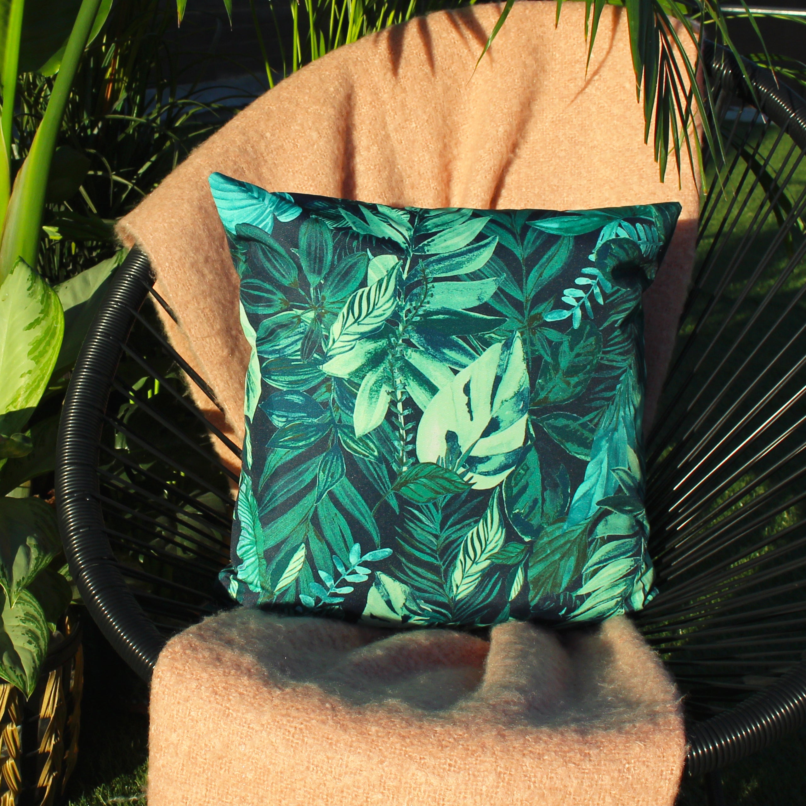 furn. Psychedelic Jungle Outdoor Cushion