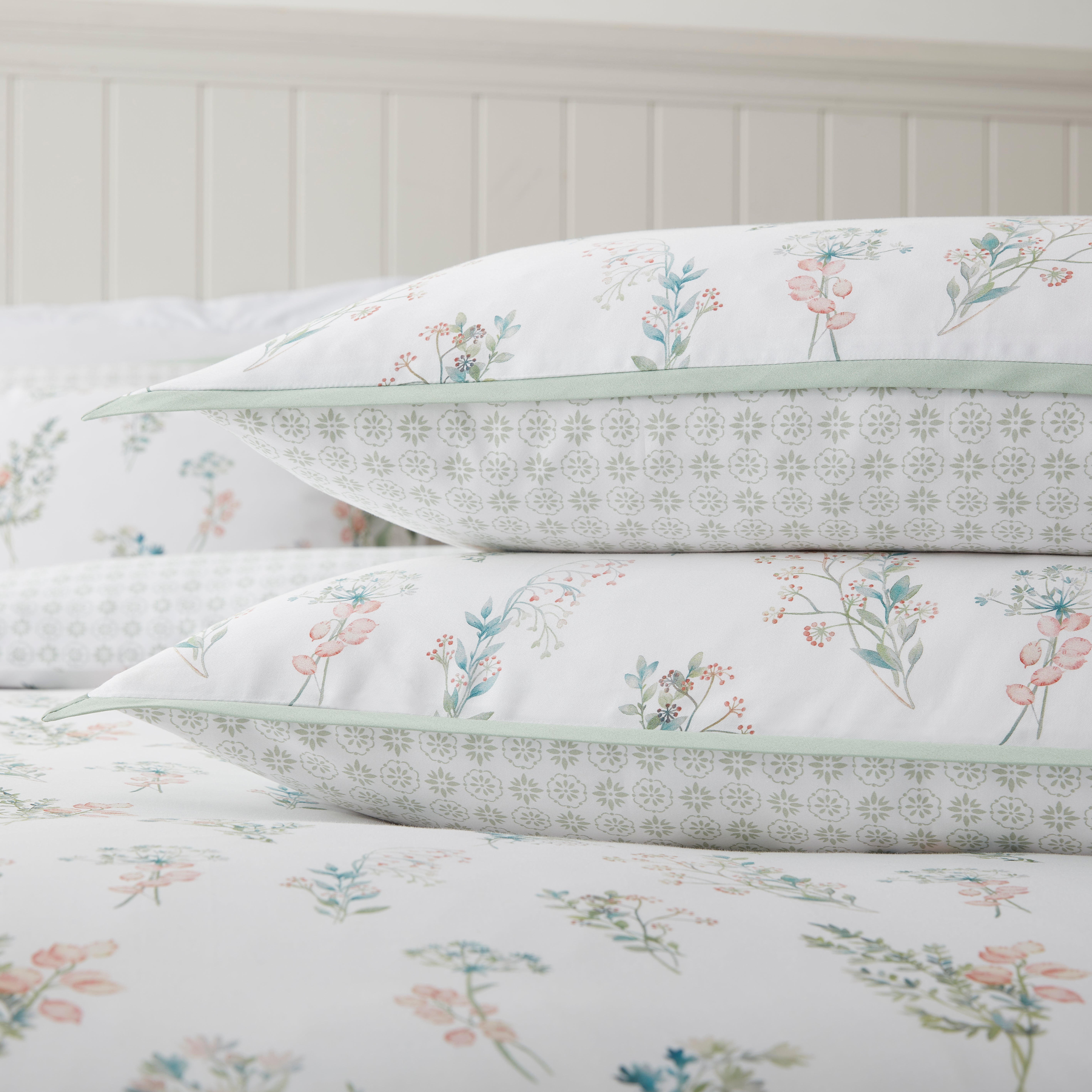 Dorma Beatrice 100 Cotton Standard Pillowcase Pair White