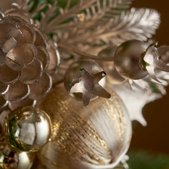 Carousel navigation image position 2 of 3