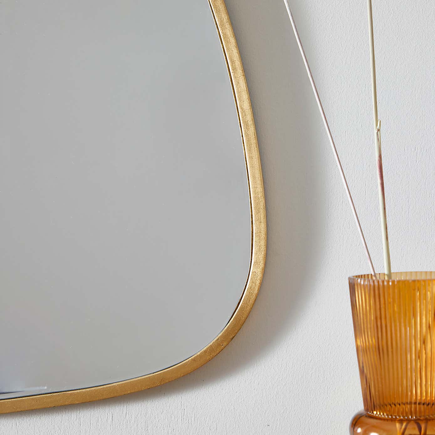 Carousel zoom image position 4 of 4