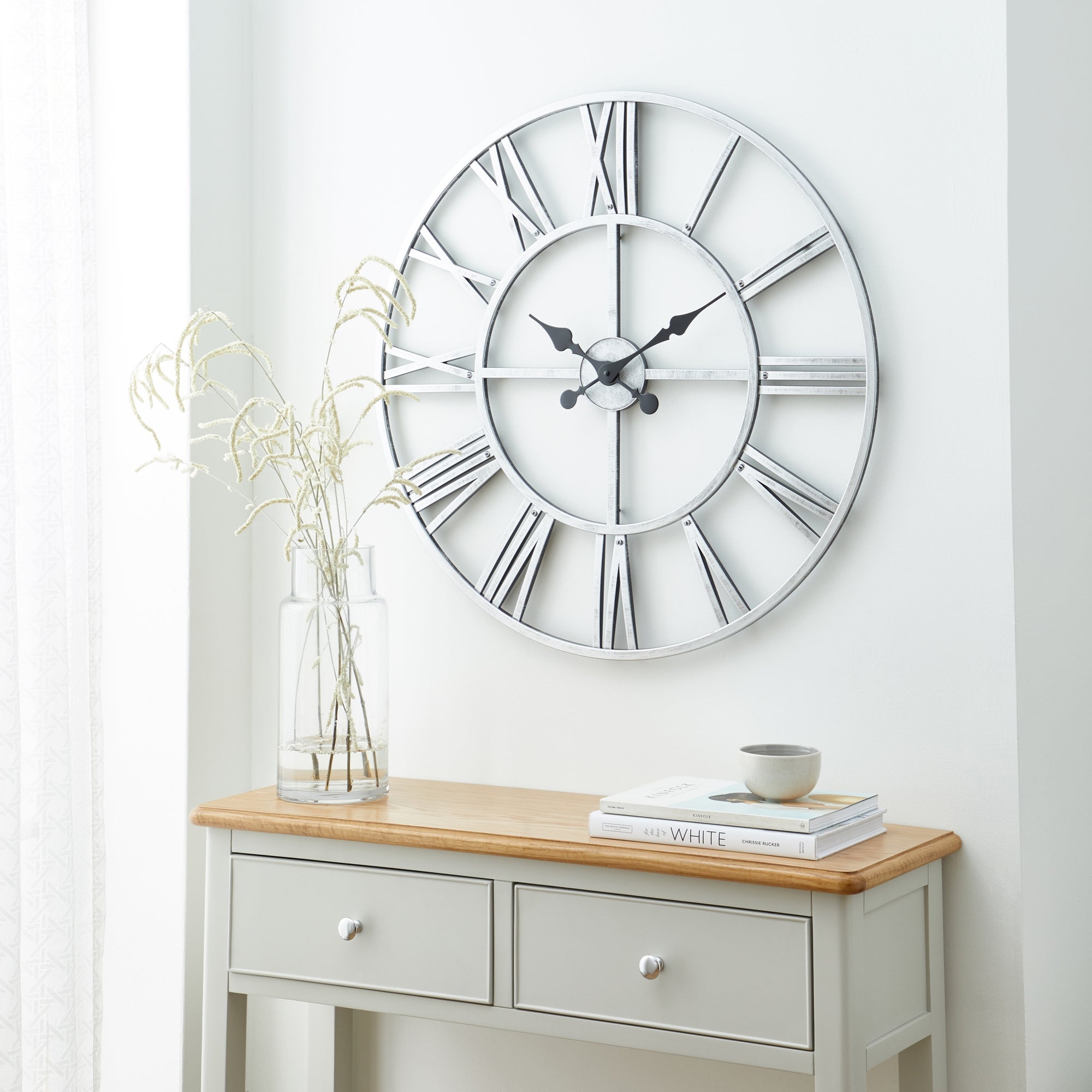 JONES CLOCKS® The Mustard Wall Clock - Analog Wall Clock - Retro Clock -  Kitchen Wall Clocks - Easy to Read Dial - Square Wall Clock - British  Design