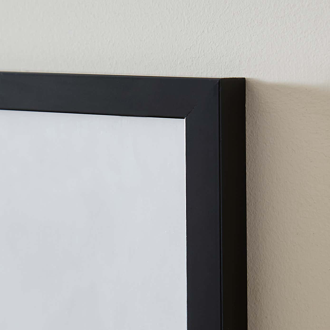 Carousel zoom image position 2 of 2