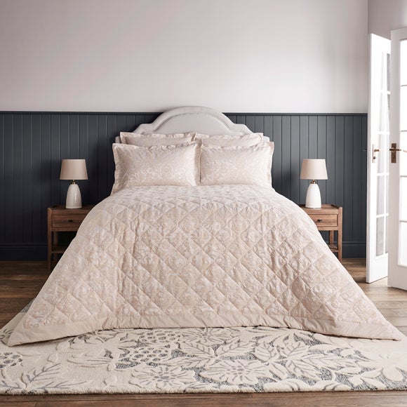 Dunelm bed online throws