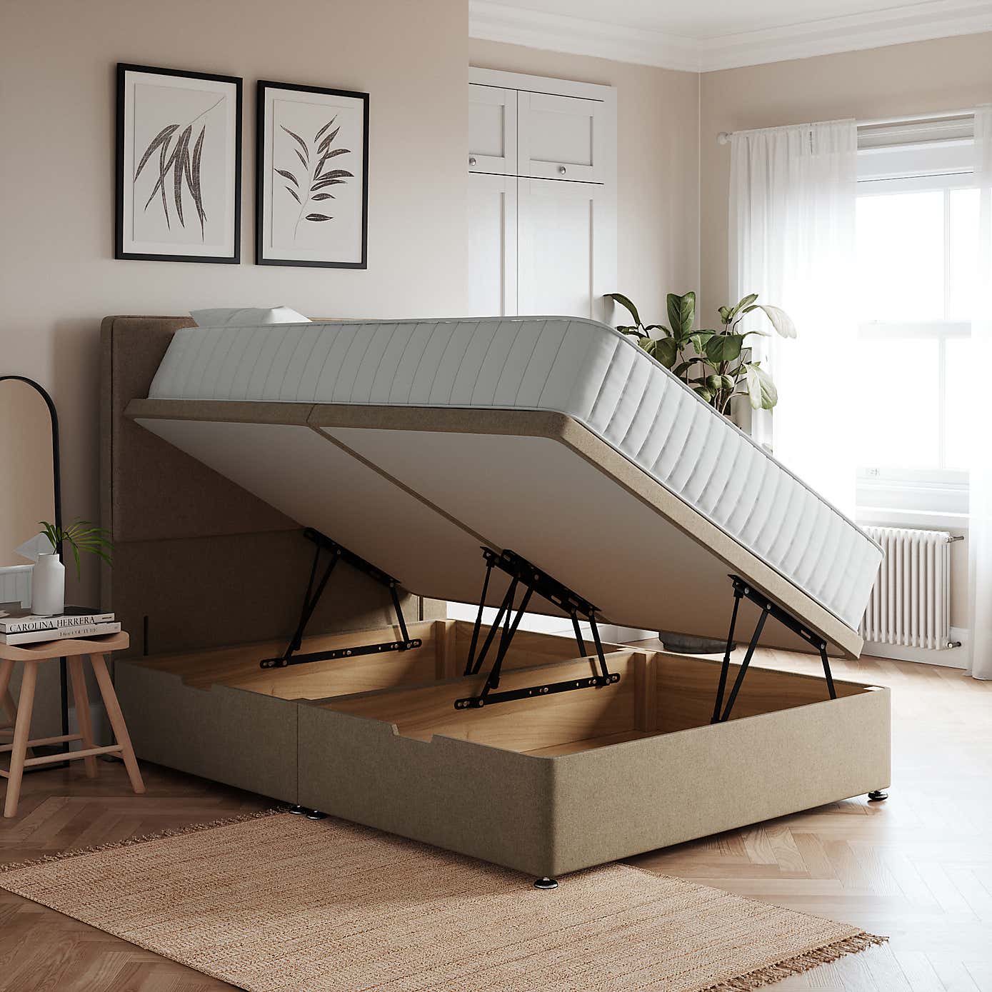 Carousel zoom image position 2 of 7