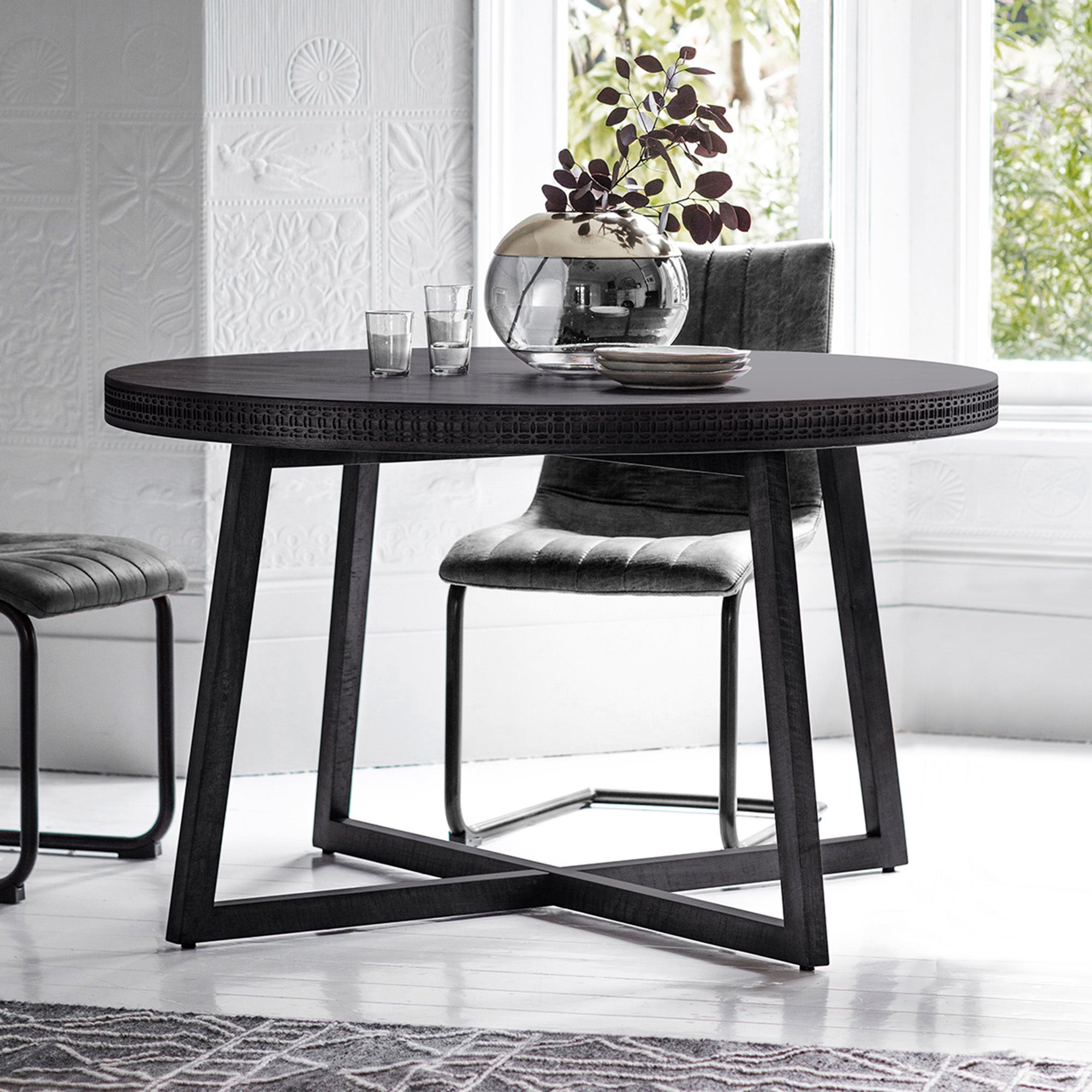 Cantwell 4 Seater Round Dining Table Mango Wood Black