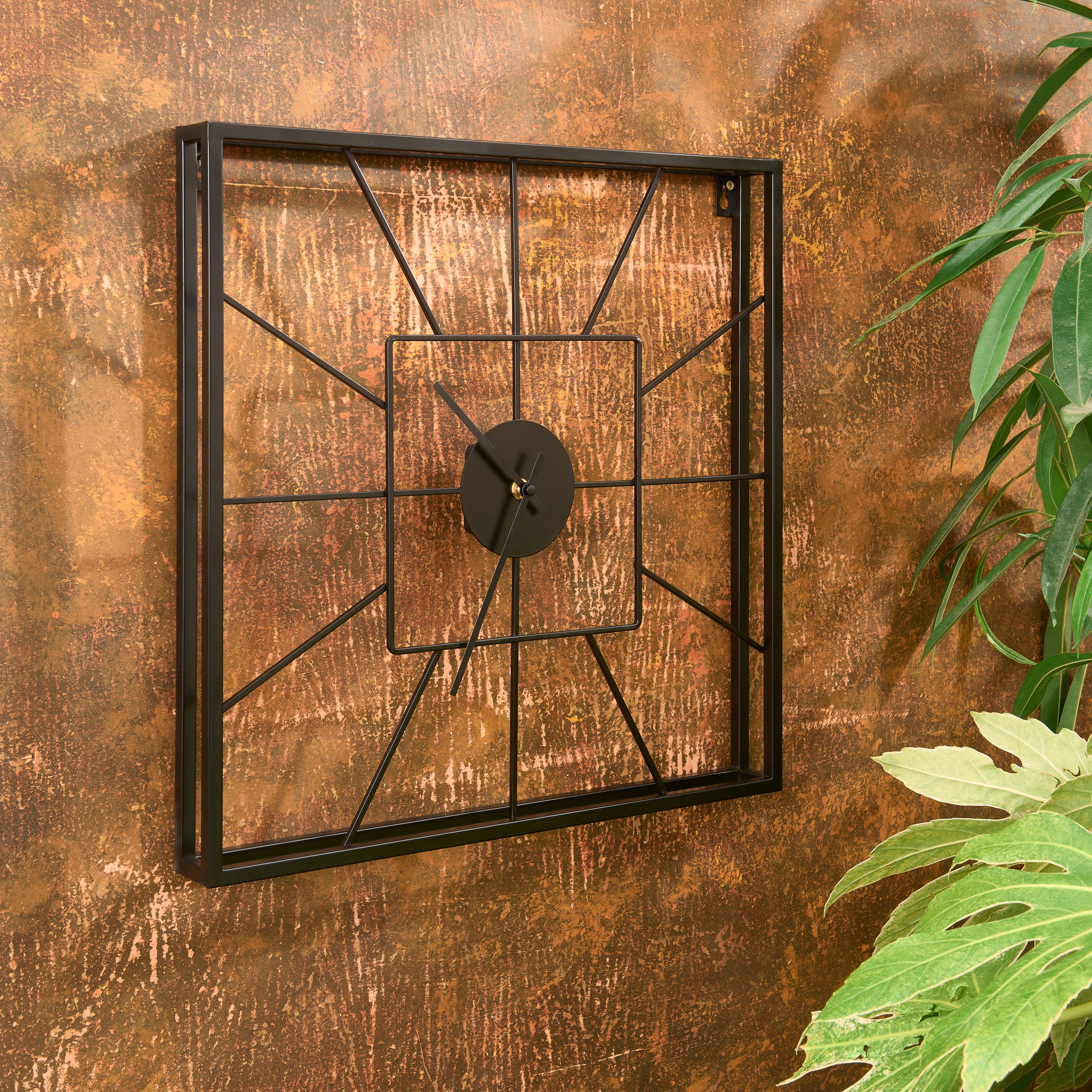 Indoor Outdoor London Clock 45cm Black