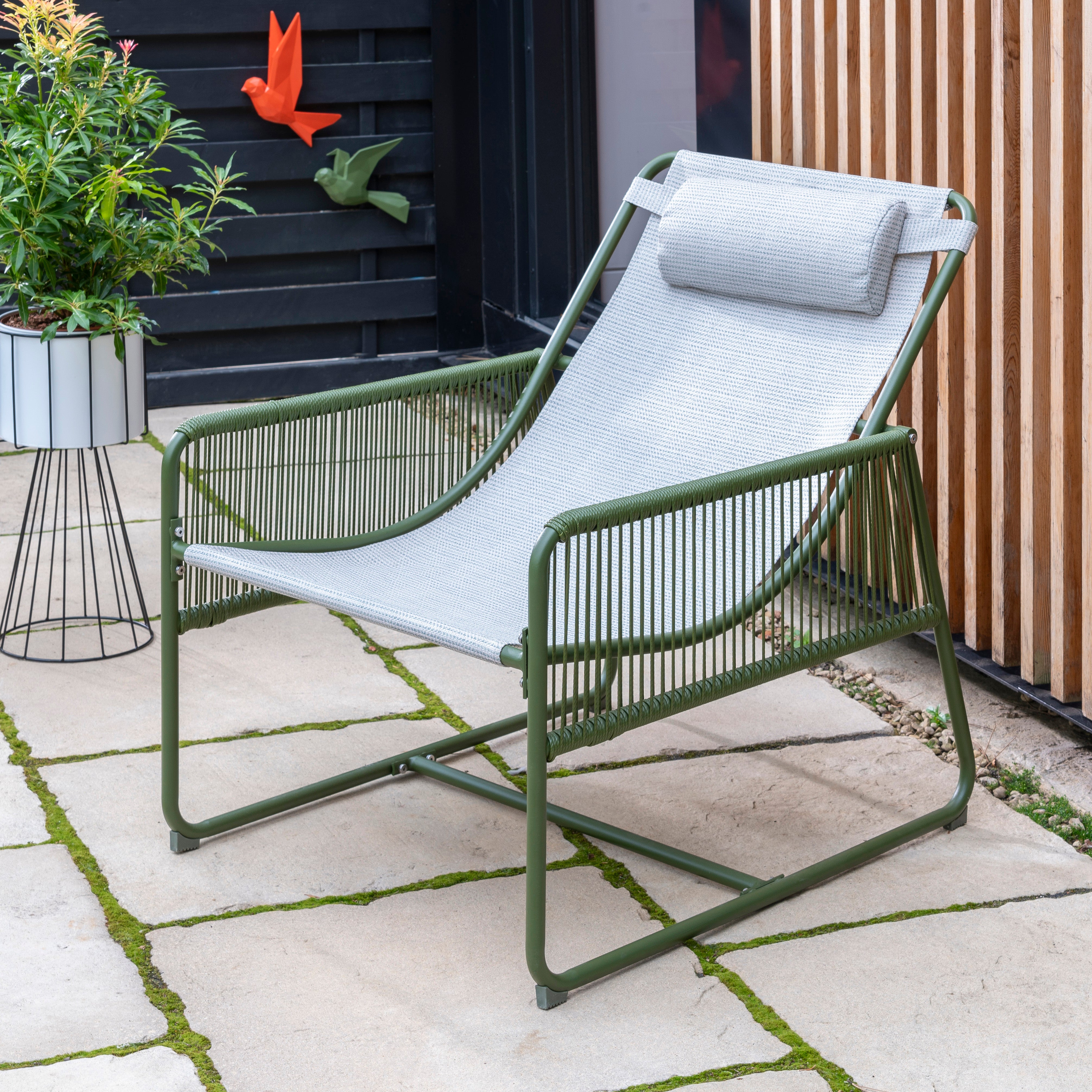 Elements Garden Lounge Chair Olive Green