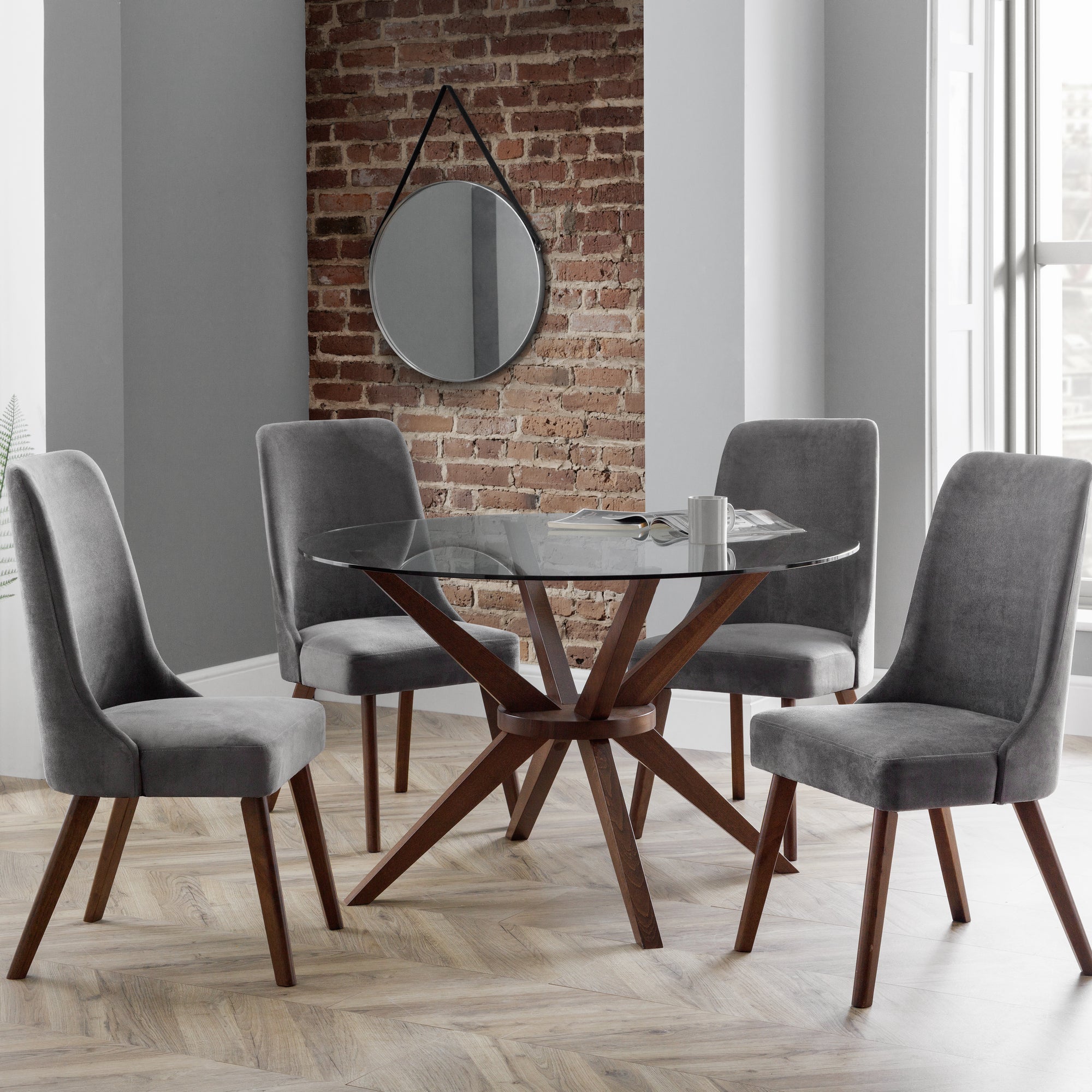 Chelsea Round Glass Top Dining Table with 4 Huxley Chairs Brown