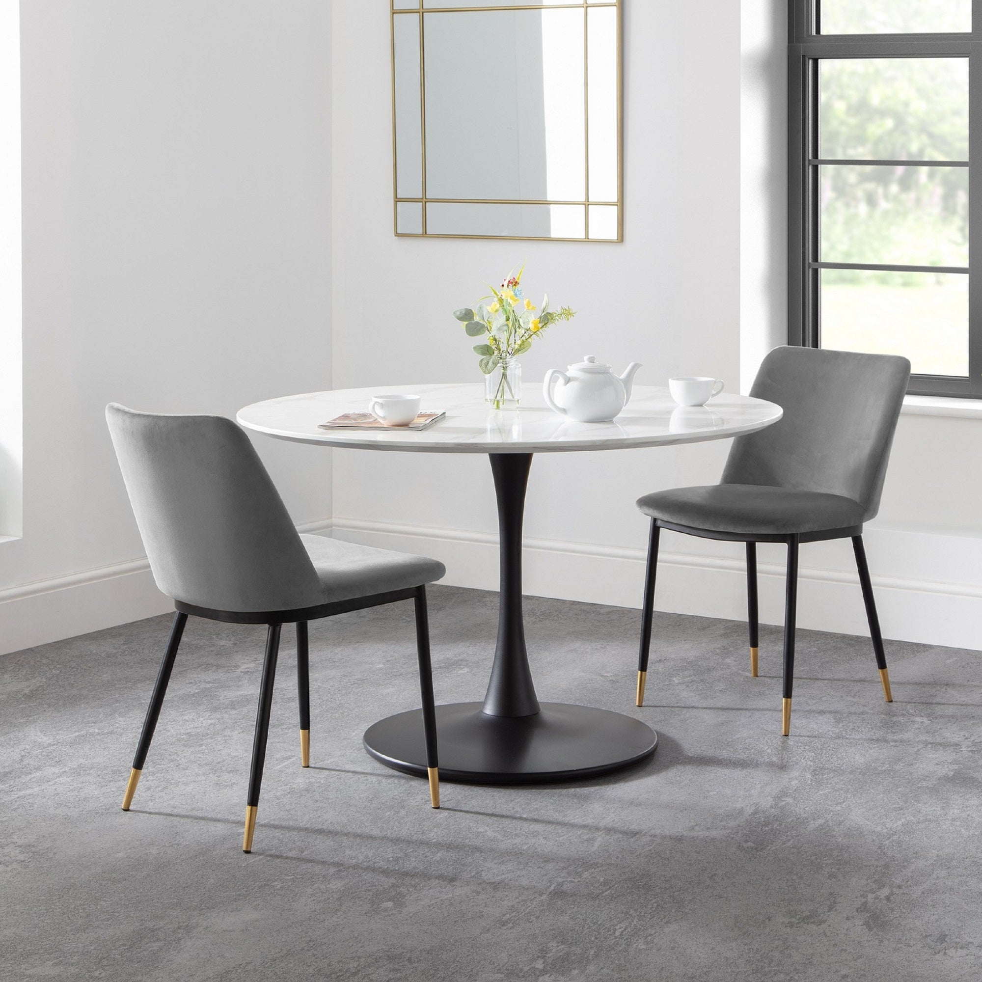 Holland Round Pedestal Dining Table With 2 Delaunay Chairs Grey