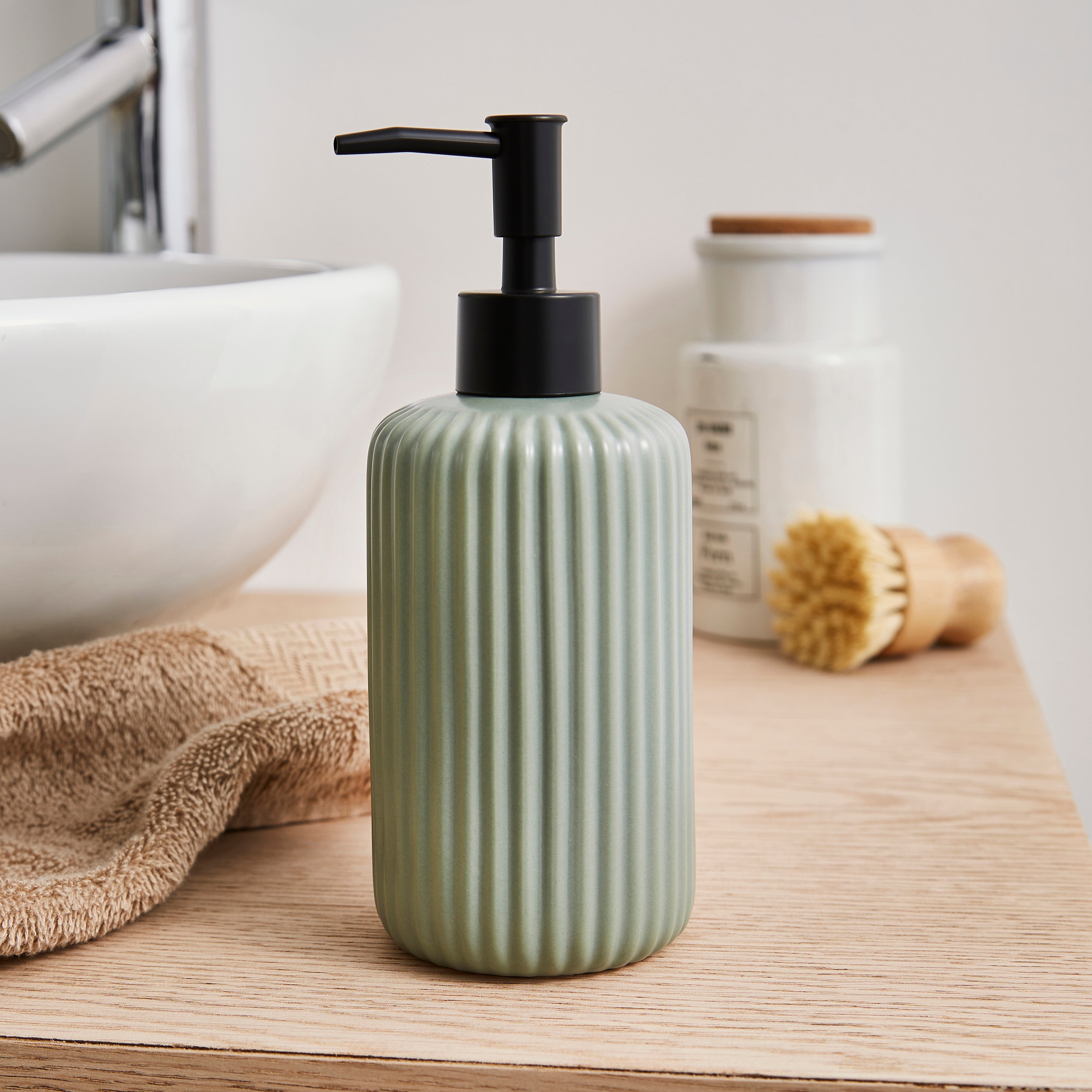 Ceramic Ribbed Soap Dispenser