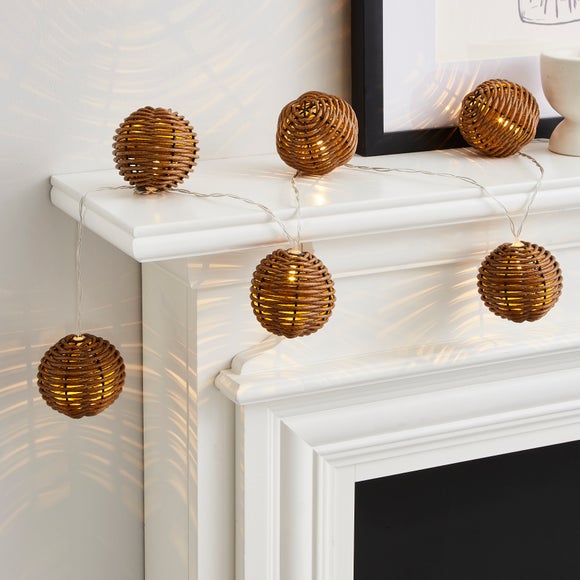 Wicker deals string lights