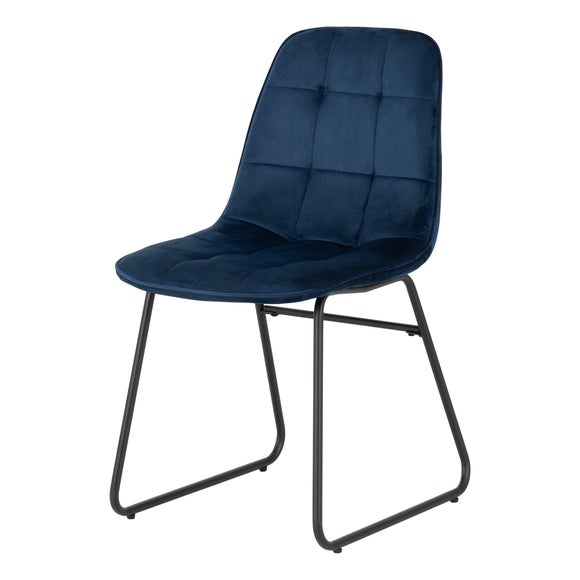 Blue velvet deals chair dunelm