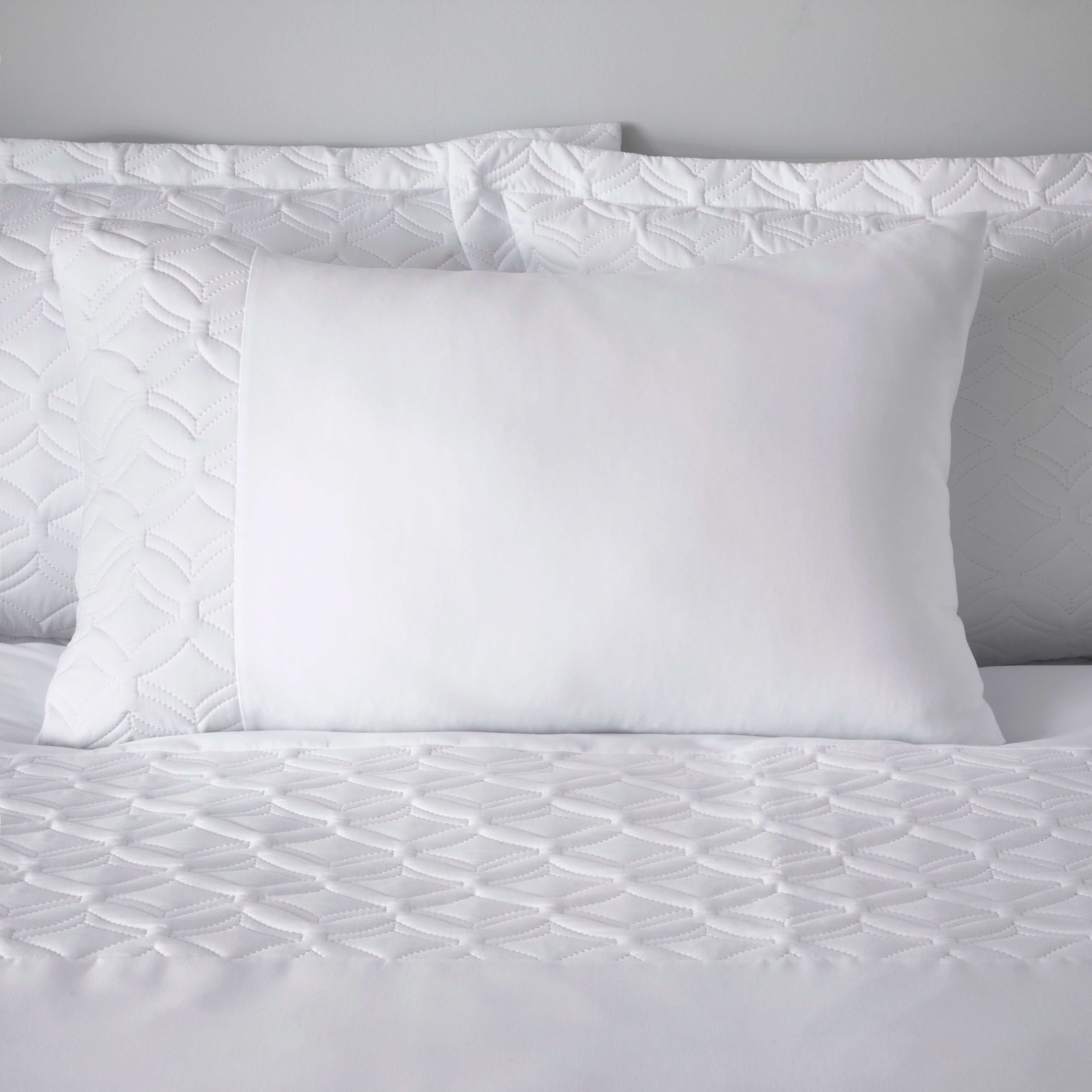 Skyler White Duvet Cover and Pillowcase Set | Dunelm
