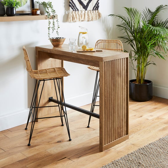 Rattan effect 2024 bar stools