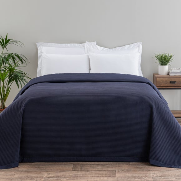 View Spencer Pinsonic Bedspread View Spencer Pinsonic Bedspread