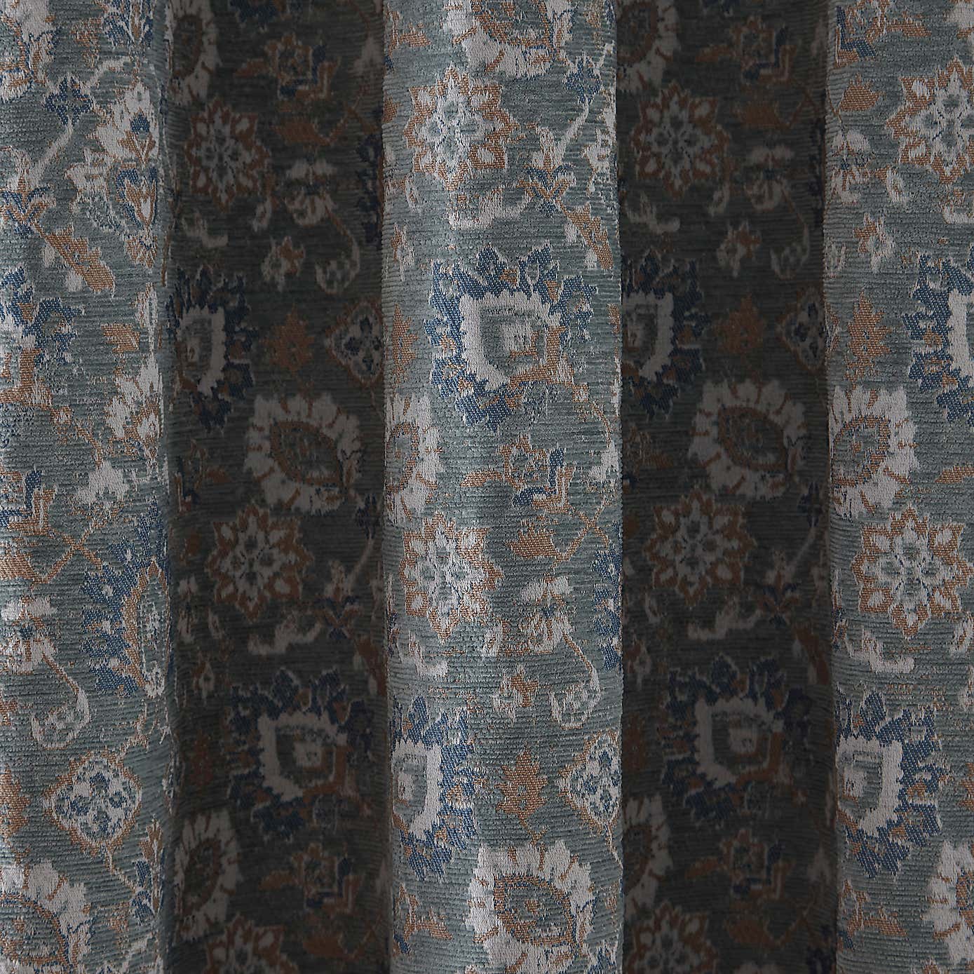 Carousel zoom image position 3 of 8