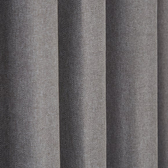 Carousel navigation image position 3 of 7