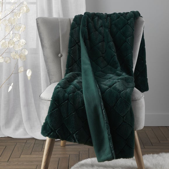 Catherine Lansfield Cosy Diamond 130cm x 170cm Throw Dunelm