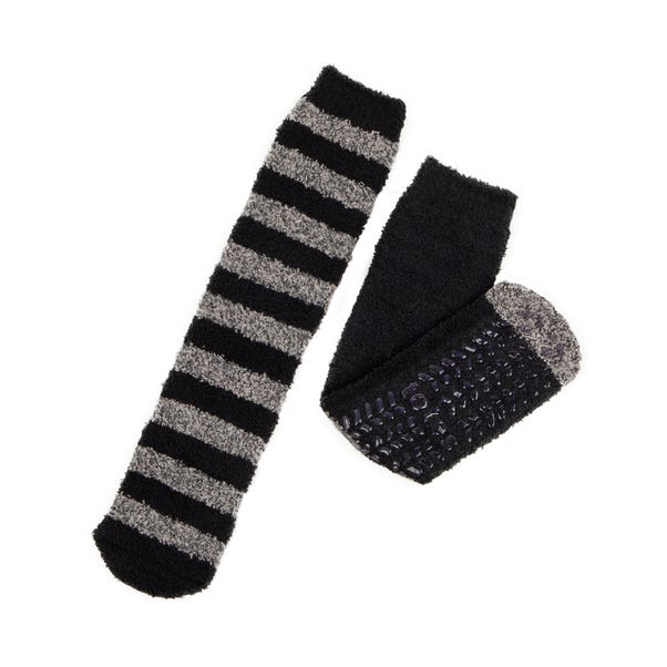 Set of 2 totes Black & Grey Super Soft Mens Slipper Socks image 1 of 6