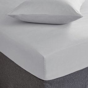Soft and Easycare 28cm Fitted Sheet