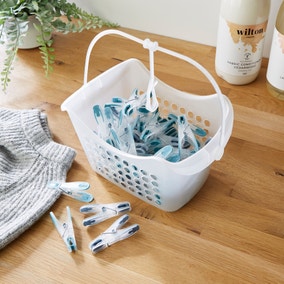 Pack of 50 Soft Grip Plastic Pegs in Basket