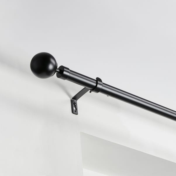 Oslo Extendable Metal Curtain Pole with Rings image 1 of 2