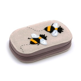 Hobby Gift Bee Applique Zip Sewing Kit Natural