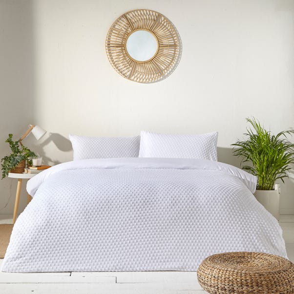 The Linen Yard Polka Tuft White 100% Cotton Duvet Cover & Pillowcase Set image 1 of 3