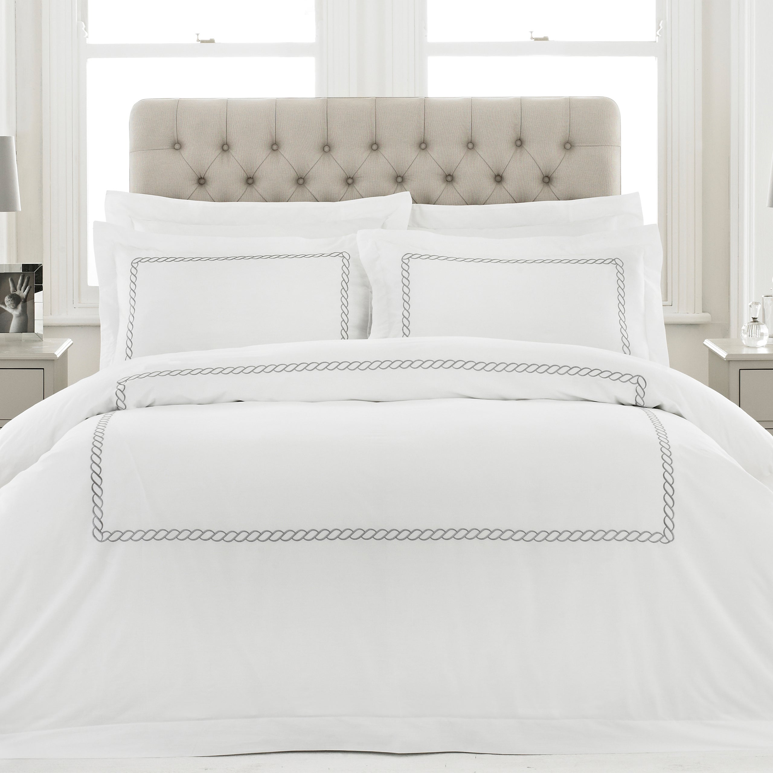 Photos - Bed Linen Cleopatra Paoletti  Silver 100 Cotton Duvet Cover & Pillowcase Set Silver 