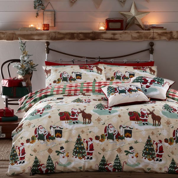 furn. Jolly Santa Duvet Cover and Pillowcase Set image 1 of 4