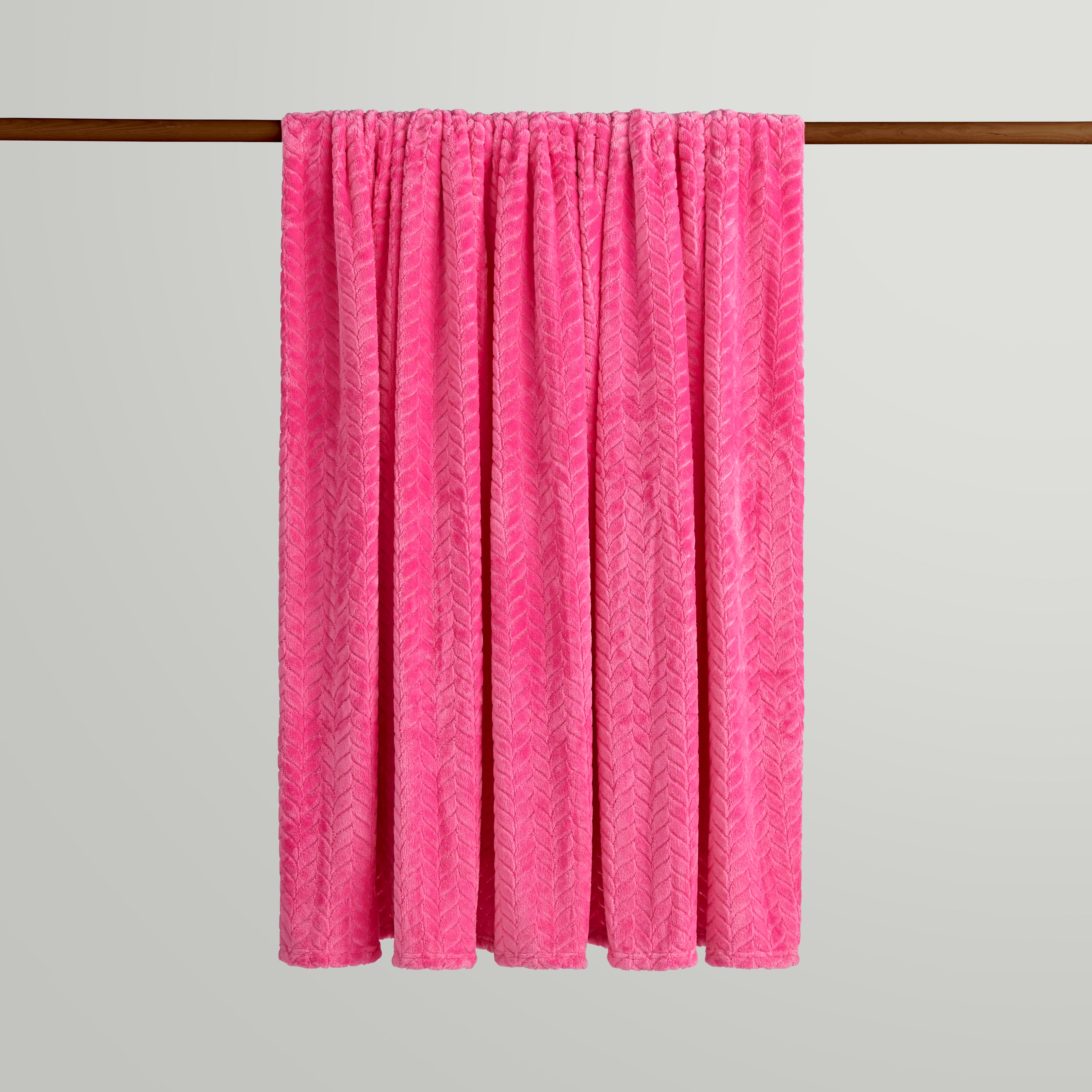 Amelia Recycled Throw 200cm X 200cm Fuchsia