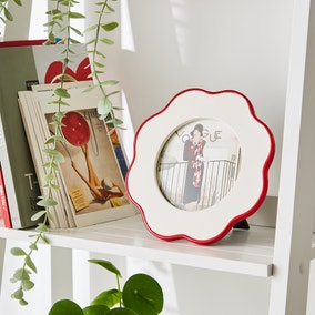 Red Wavy Photo Frame
