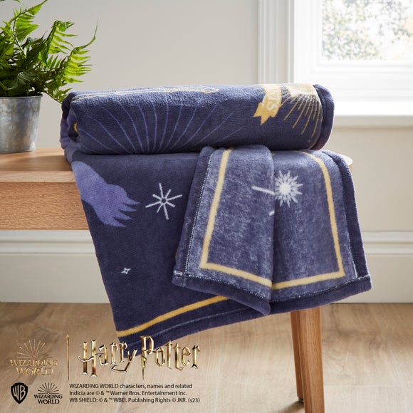 Harry Potter Hogwarts Navy Fleece Blanket | Dunelm