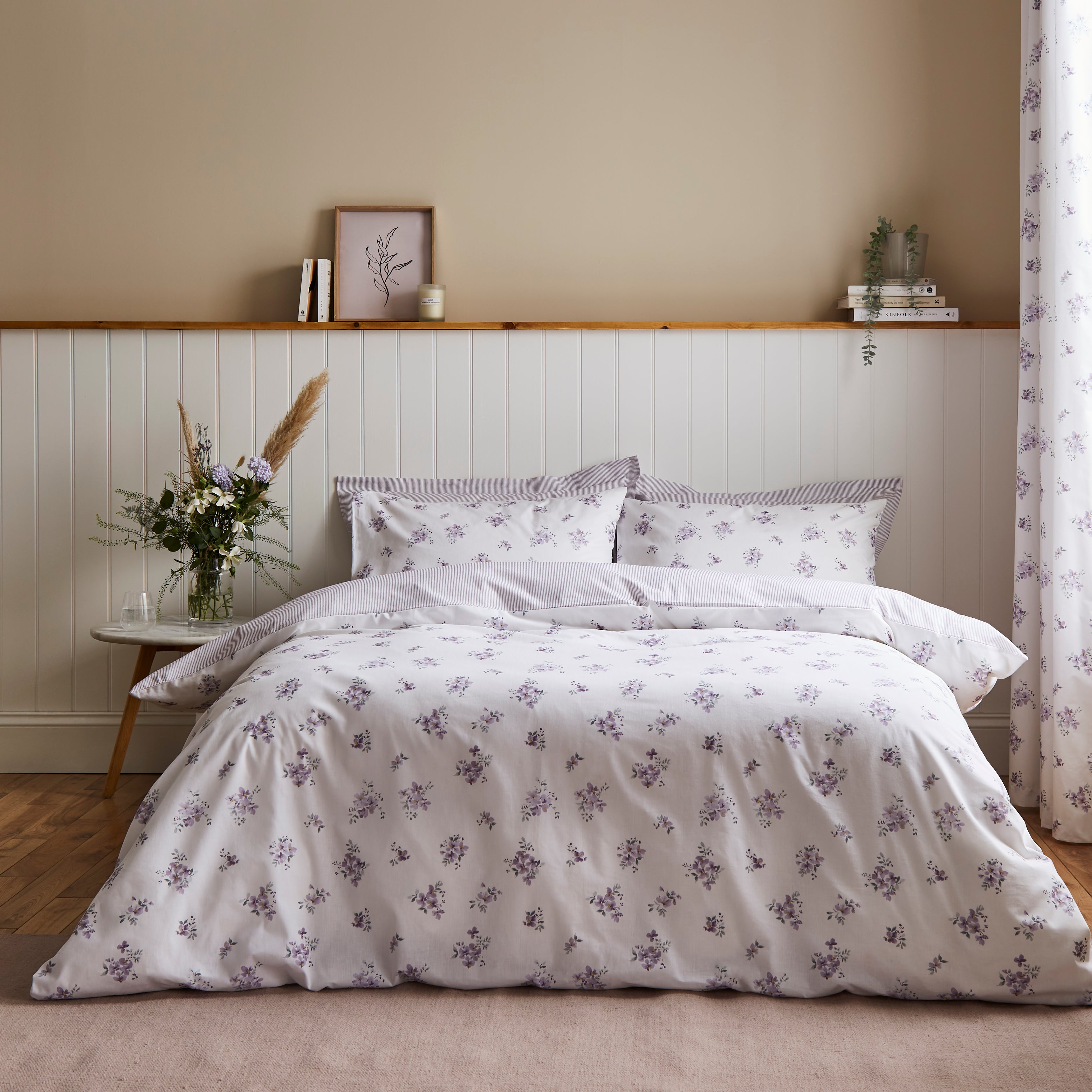 Hailey Ditsy Mauve Duvet Cover And Pillowcase Set Whitepurple