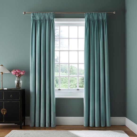 Carousel navigation image position 3 of 5