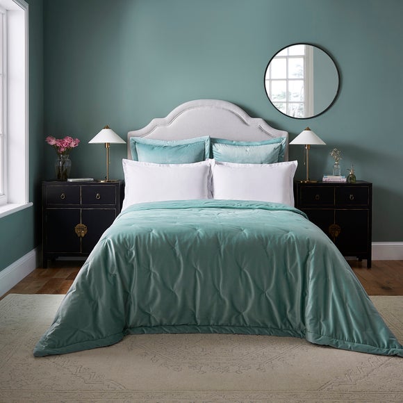 Dunelm green bed online throw