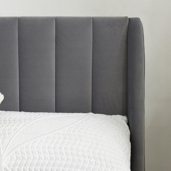 Carousel navigation image position 2 of 6